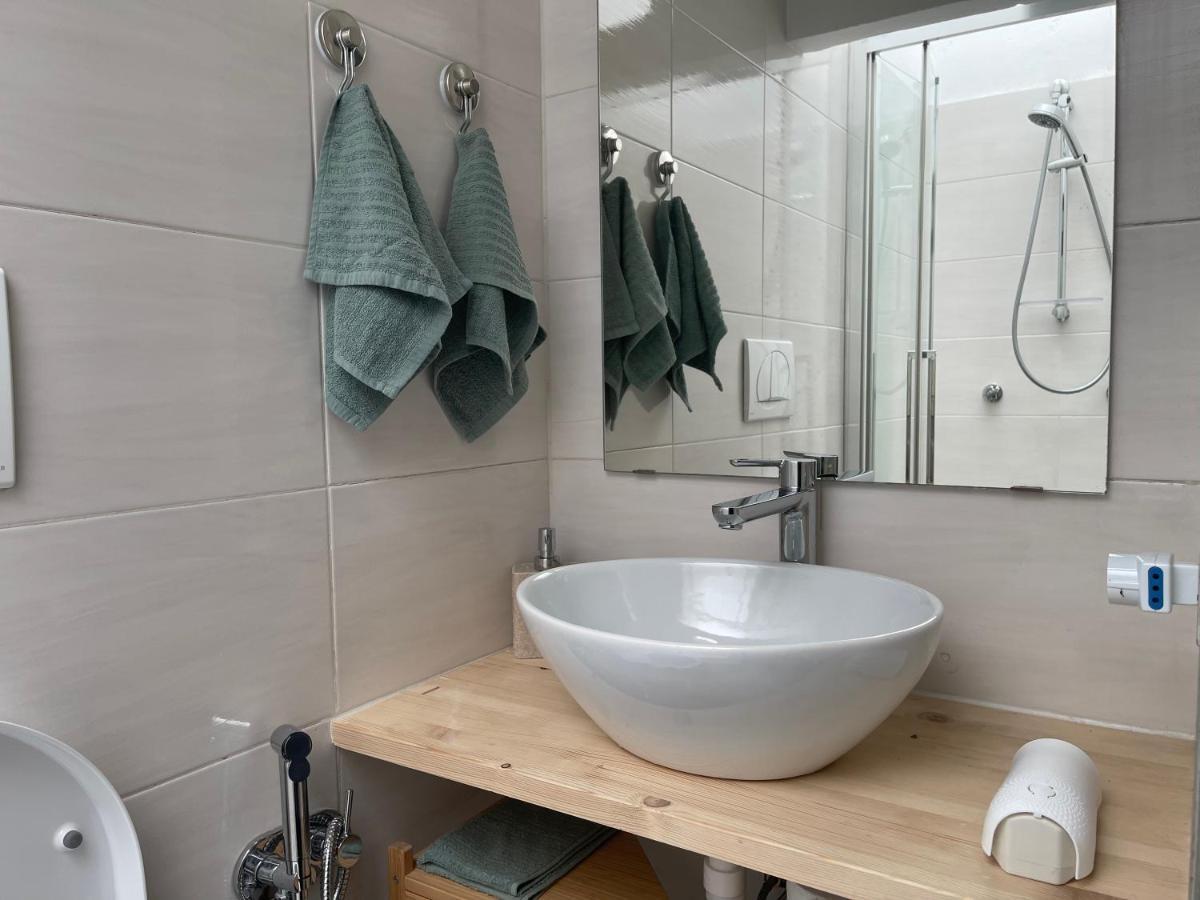 Mansarda Di Nolo-Mm Pasteur-Red Line Apartment Milan Luaran gambar